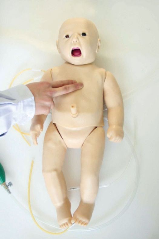 Manikin จำลองการกุมารเวชในทารกที่มีการจัดการทางอากาศสำหรับการฝึกอบรมทักษะฉุกเฉิน